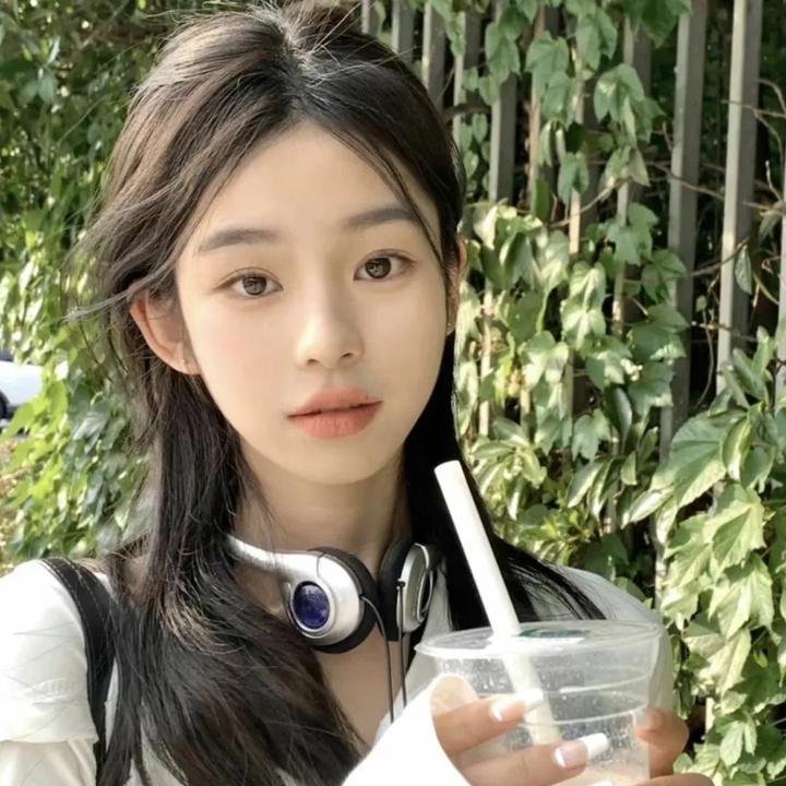 困在婚礼上的伴娘